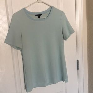 BANANA REPUBLIC DRESSY TSHIRT